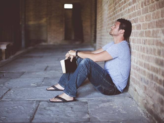 how-to-stop-overthinking-start-living
